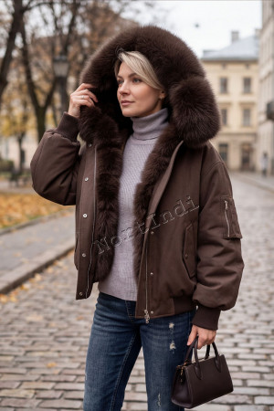 Женская пуховая парка с натуральным мехом финского песца